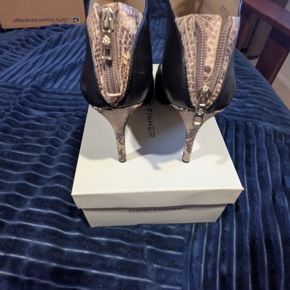 Marc Fisher Black and Tan Women's Heels